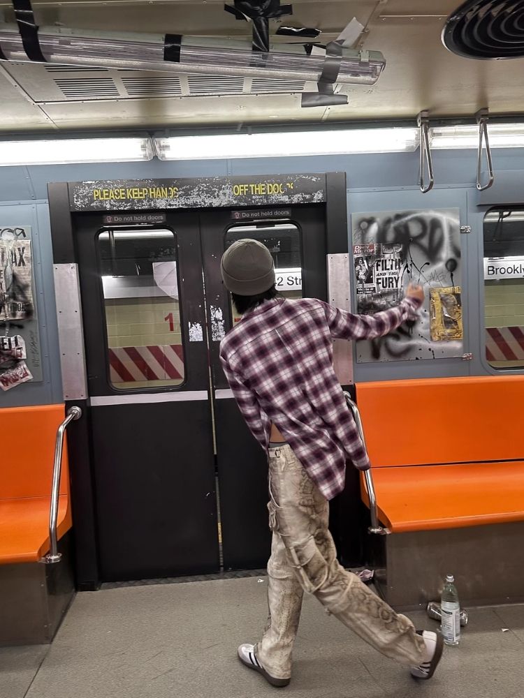 Two-Way Tie-Down Medium Distressed Grain Shirt【s0000006434】