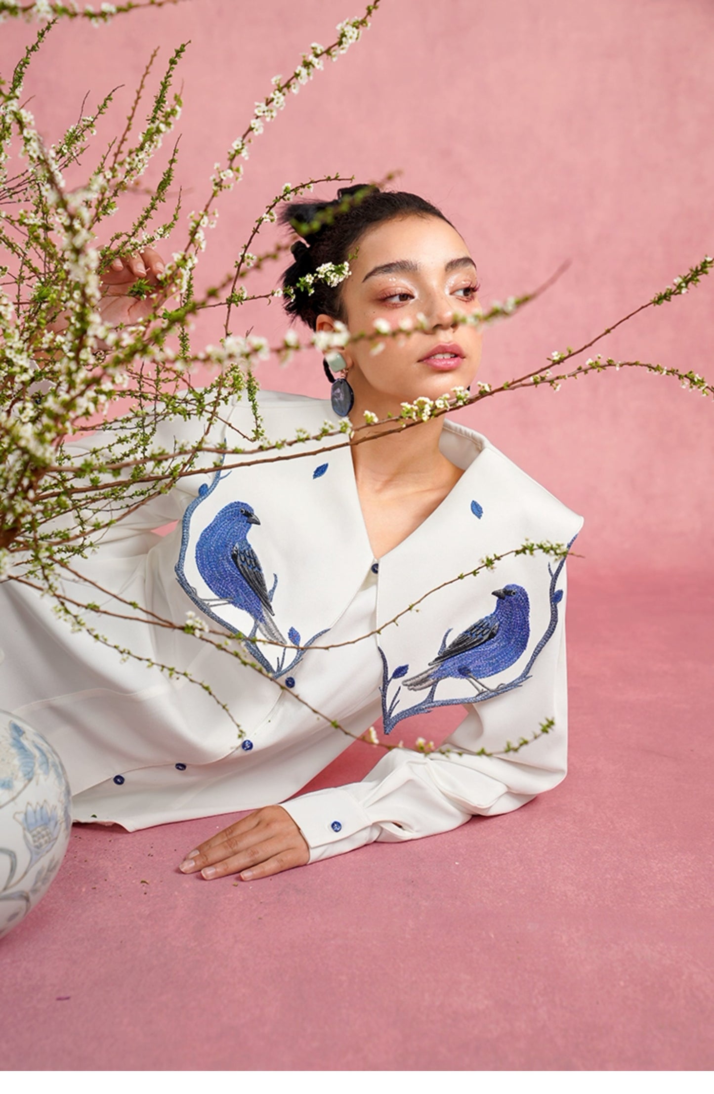 Blue Bird Embroidery Blouse【s0000007570】