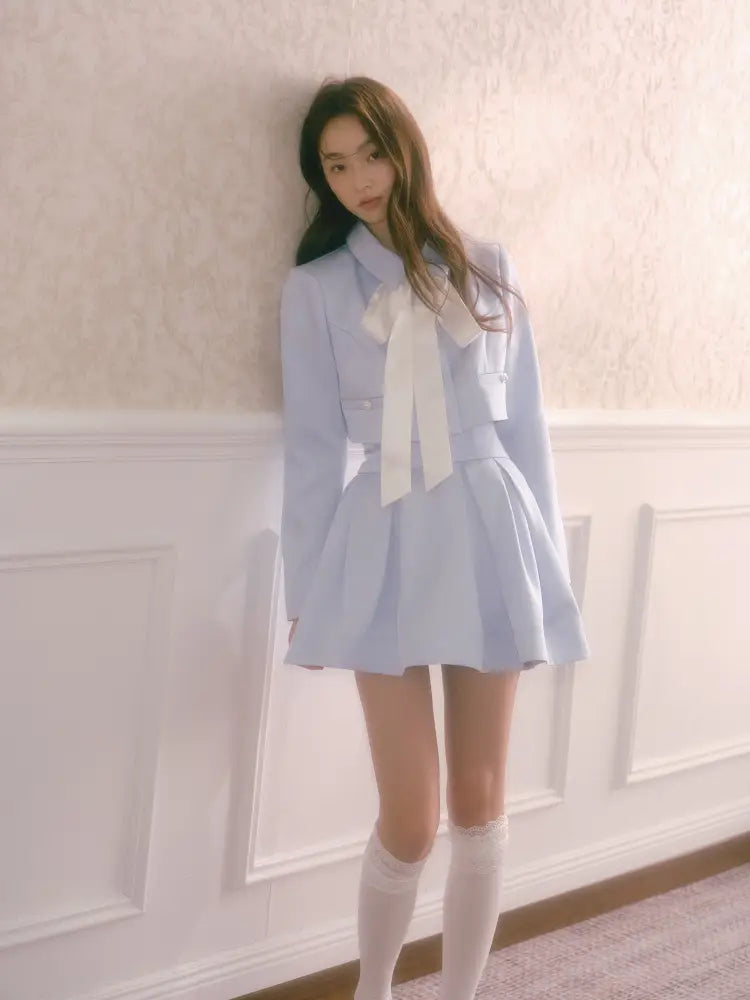 Tie-Front Short Jacket with High-Waisted Structured Pleated Puffy Skirt【s0000014341】