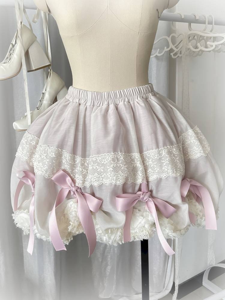 Pull-Up Hem Blouse and Tiered Skirt【s0000014433】