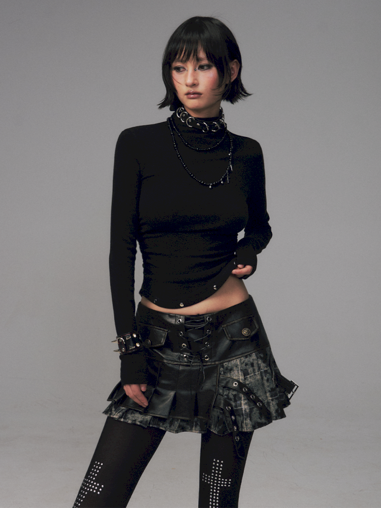 Punk Rivet Semi-High Neck Slim Top【s0000014701】