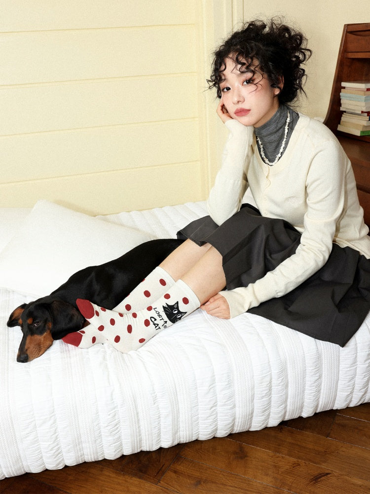 "Cat Hunt" Cute Contrasting Polka Dot Kitten Pattern Warm & Breathable Socks【s0000014274】