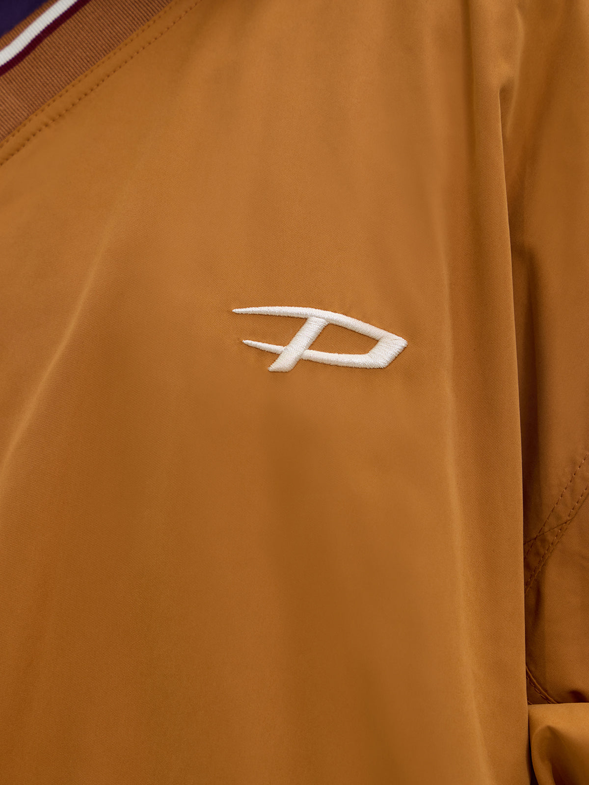 LOGO Embroidered V-neck Pullover【s0000004184】