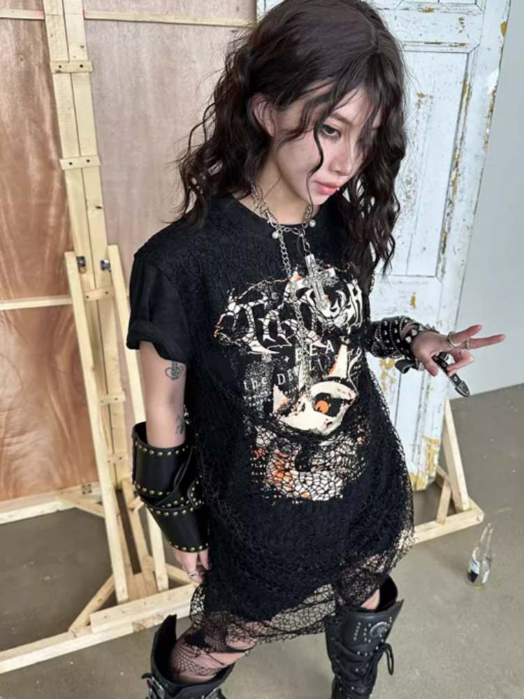 Batik Skull Print Fake Two Piece Mesh Punk Tee【s0000008302】