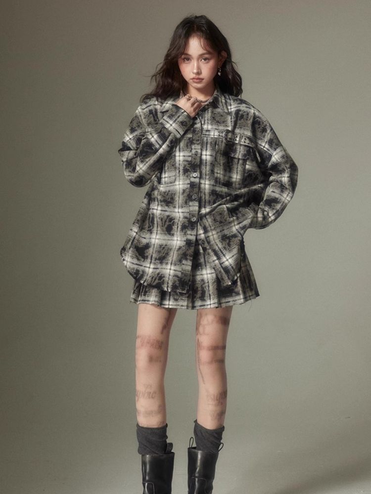 Contrast plaid shirt + pleated skirt【s0000003967】