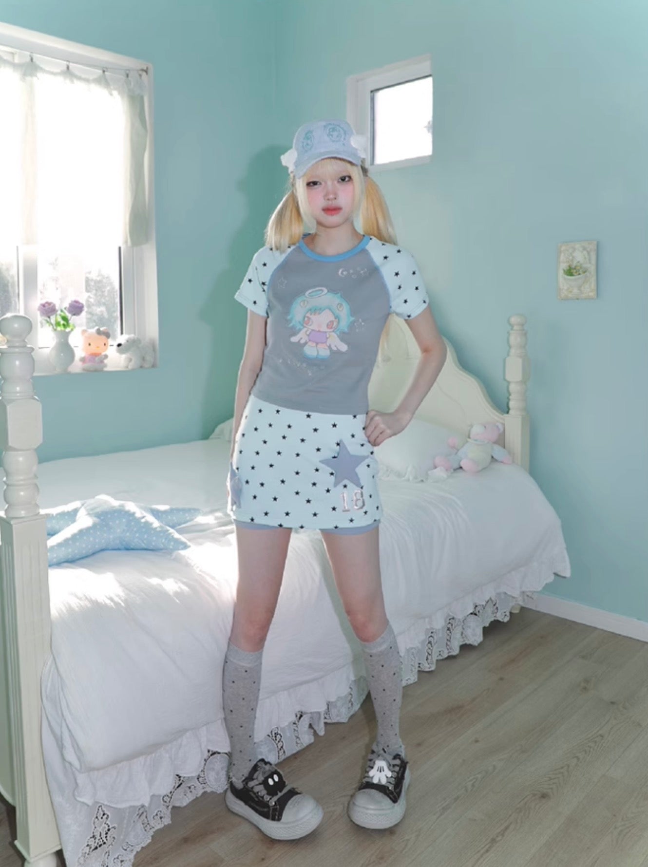 Star Plunge Short Sleeve T-Shirt【s0000012198】