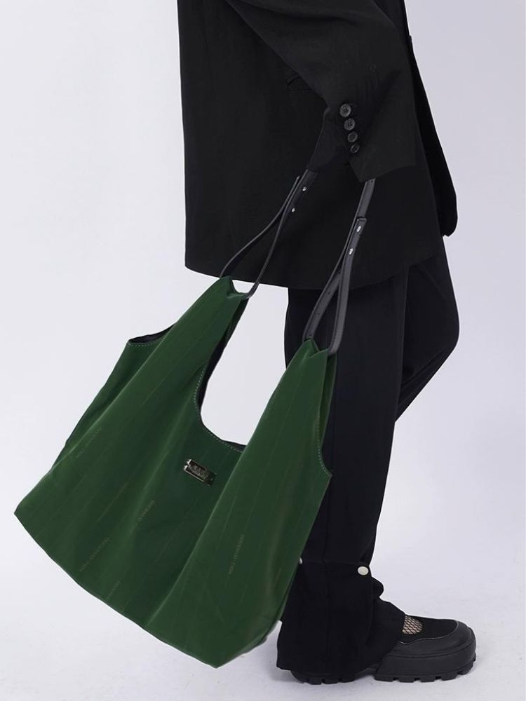 Large-capacity one-shoulder messenger bag【s0000002931】 