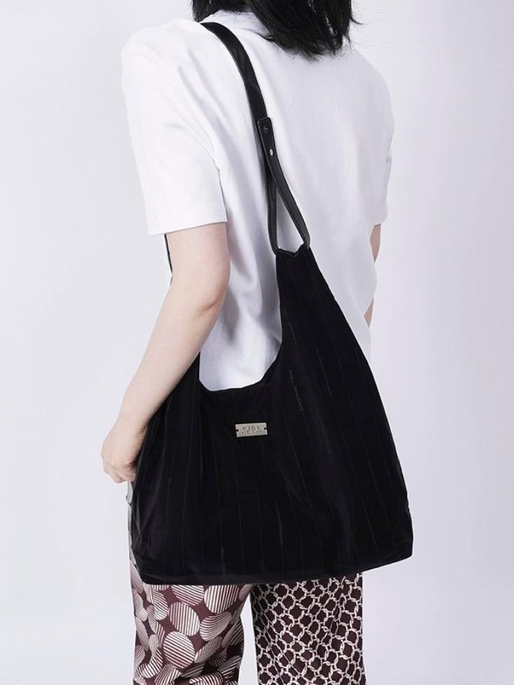 Large-capacity one-shoulder messenger bag【s0000002931】 