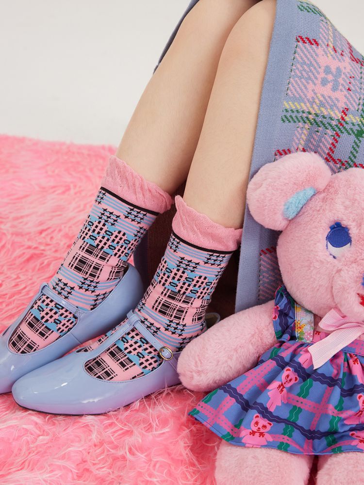 Pink and Black Deformed Plaid Socks【s0000002094】 