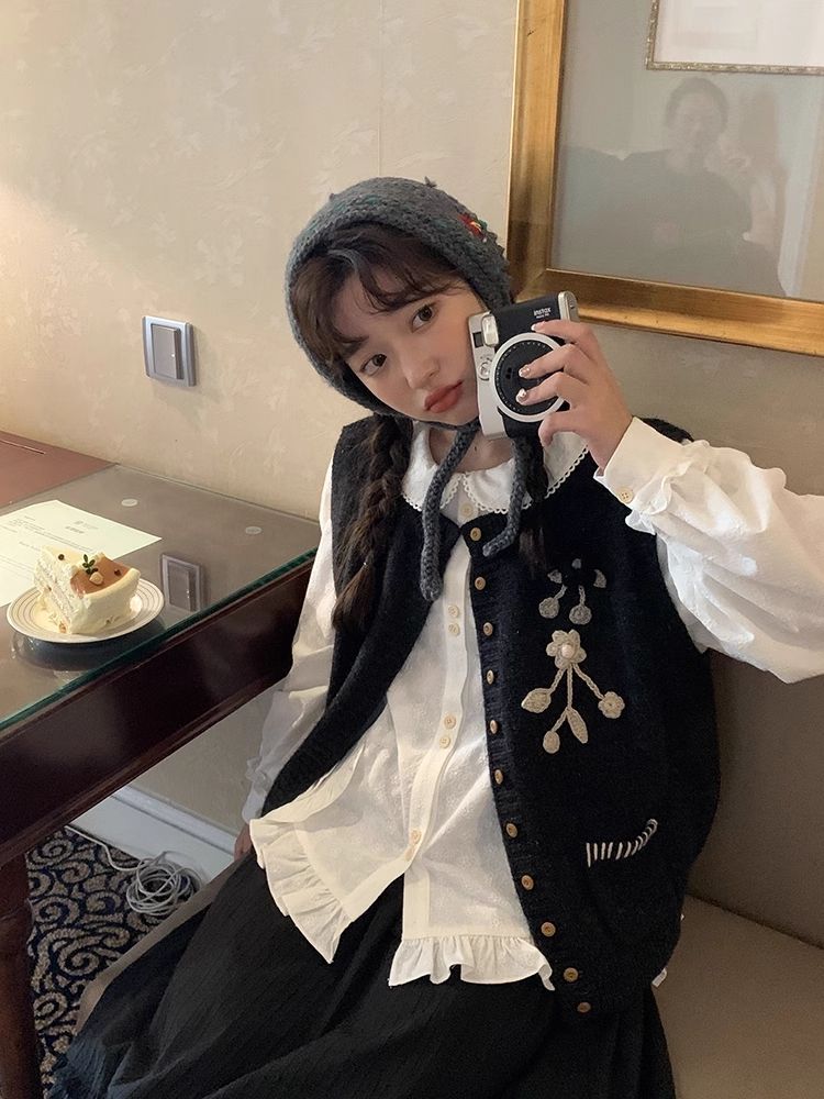 Embroidered Crochet Knit Vest【s0000005899】