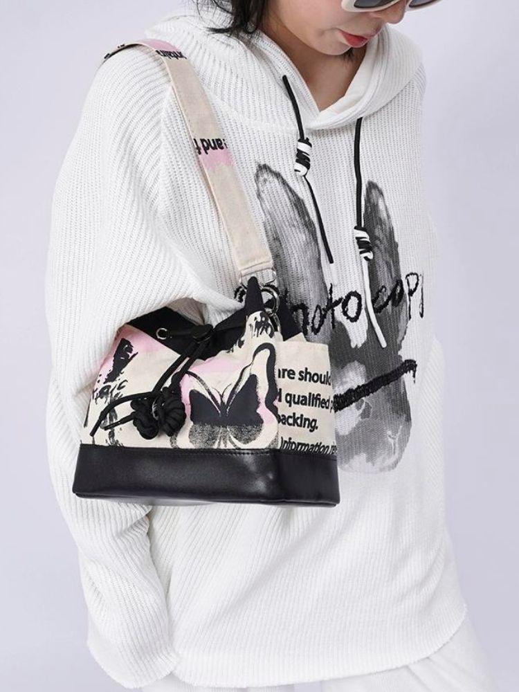 Sweet cool shoulder Messenger bucket bag【s0000003310】 