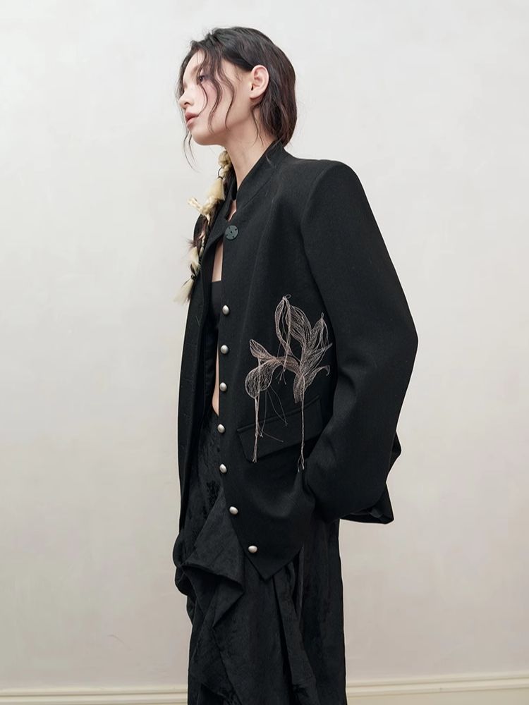 Fine Silk Thread Embroidery Black Suit Jacket [s0000008176]