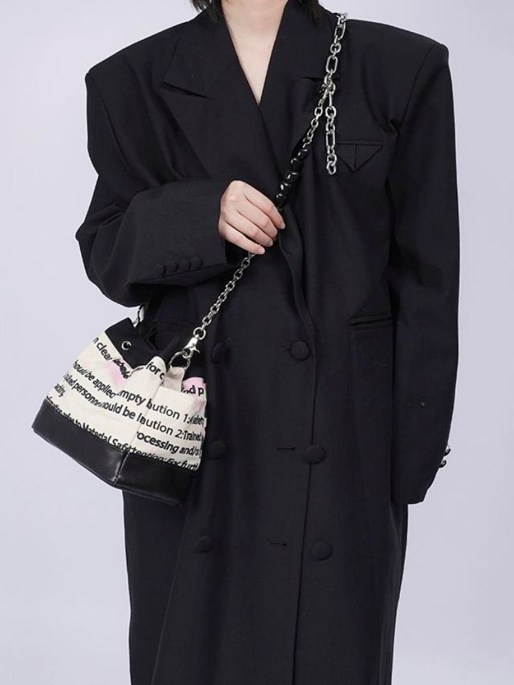 Sweet cool shoulder Messenger bucket bag【s0000003310】 