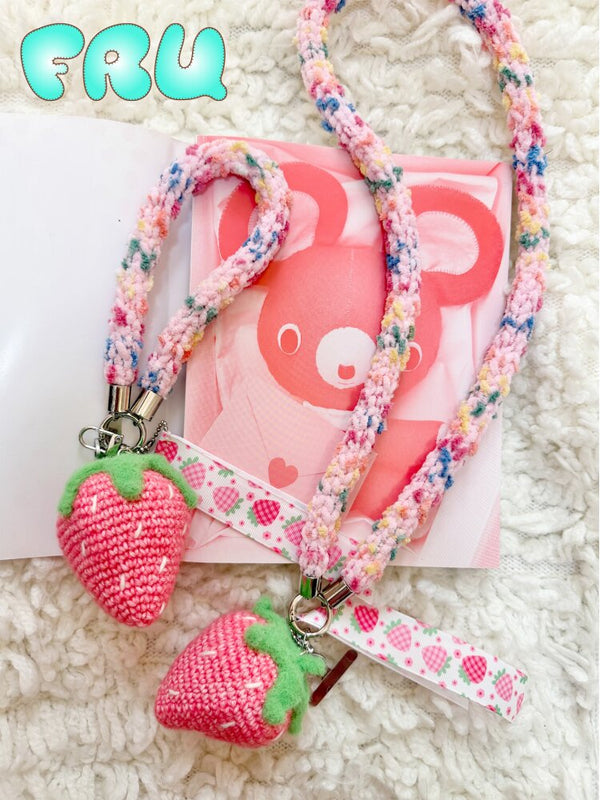 Hand Knitted Strawberry Phone Cord【s0000015612】