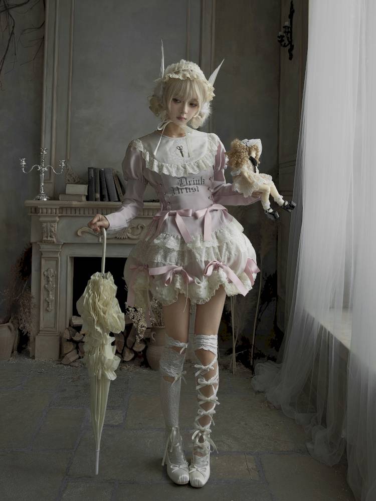 Pull-Up Hem Blouse and Tiered Skirt【s0000014433】