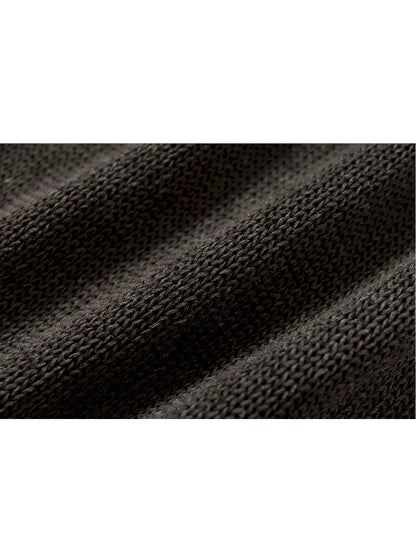 Slim-Fit V-Neck Long-Sleeve Knit Top【s0000013947】