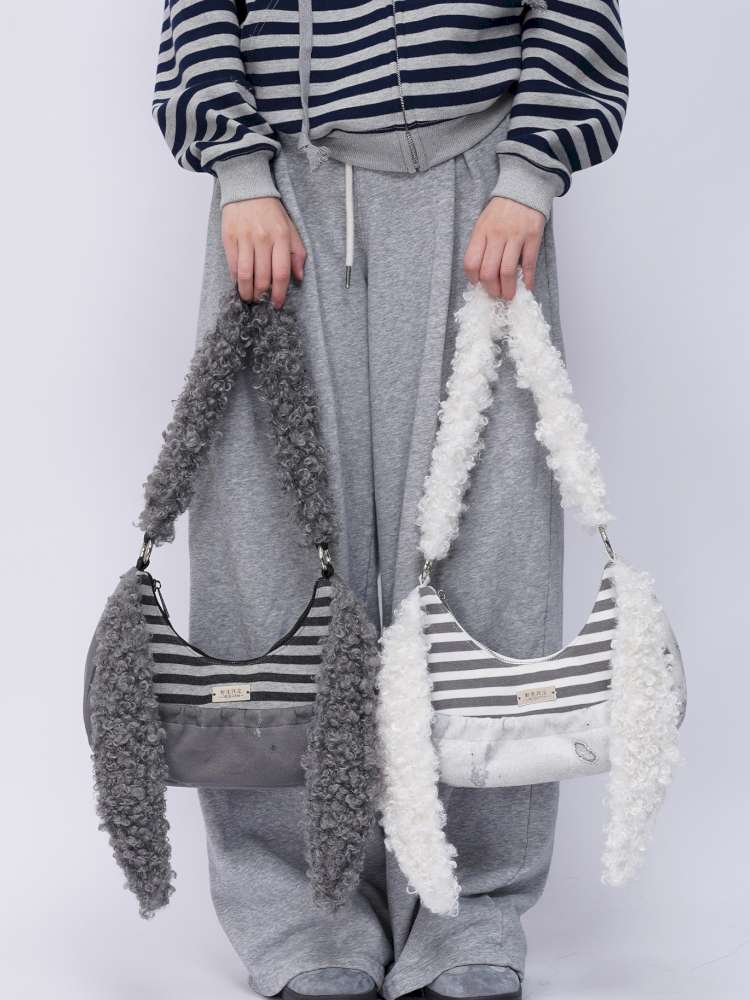 Rabbit Plush Versatile Commuter Crossbody Bag【s0000014618】