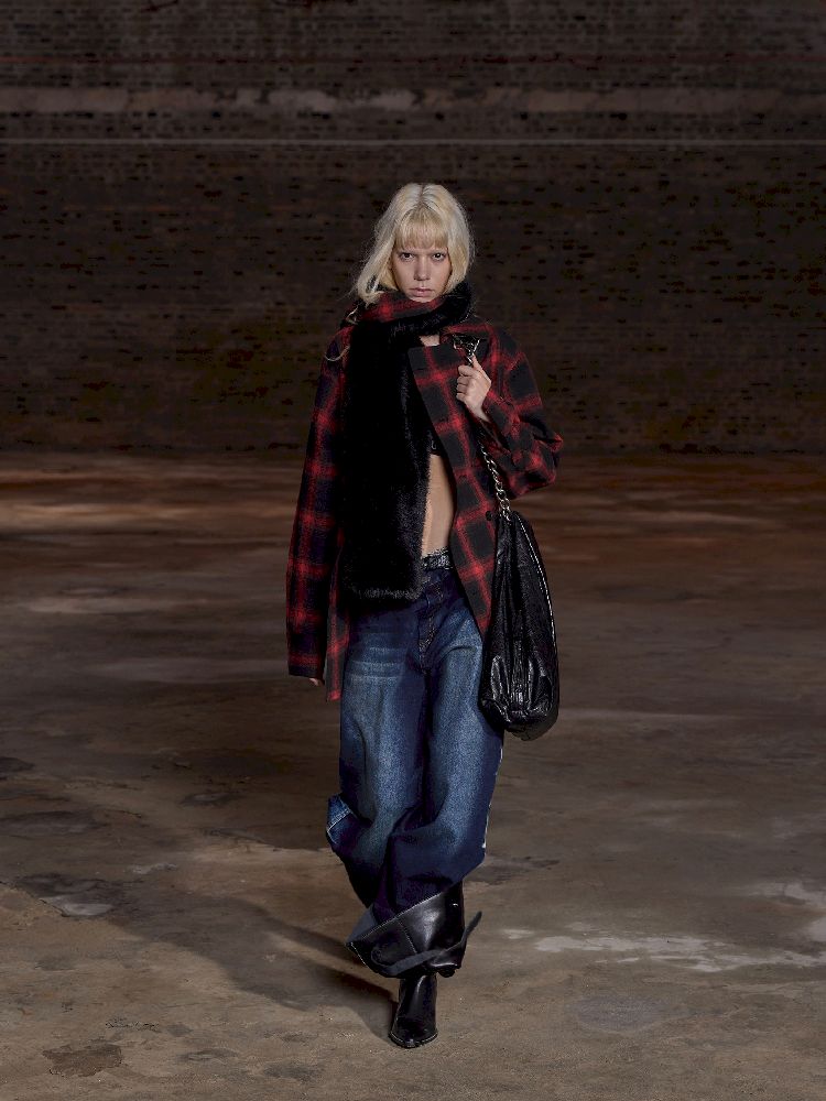 REVERSIBLE SCARF + RED PLAID SHIRT [S0000010950]