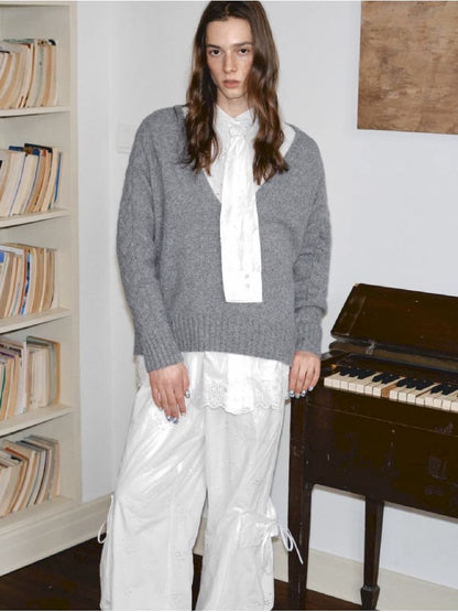 Deep V-Neck Loose Sweater【s0000011585】