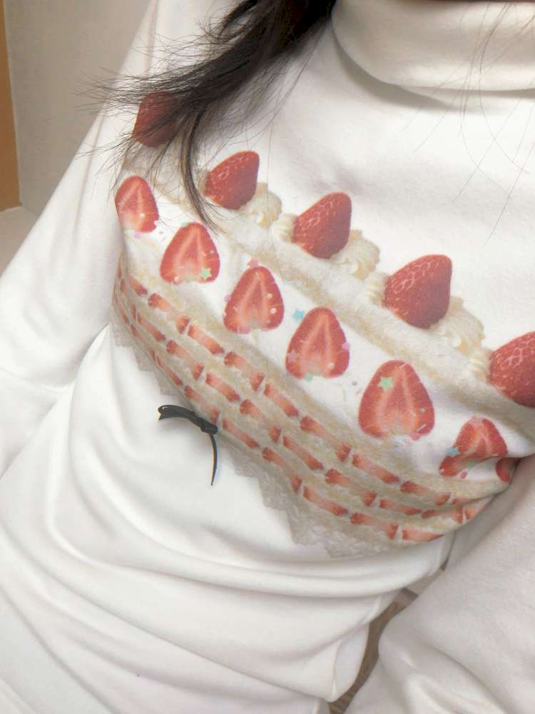 Strawberry Cake Print High-Neck T-Shirt【s0000014530】