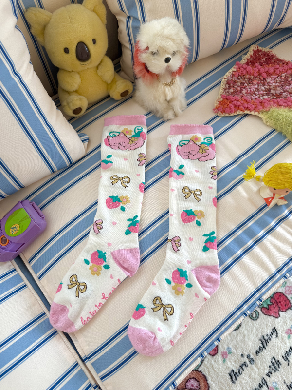 Strawberry Cat Cotton Mid Calf Socks【s0000017506】