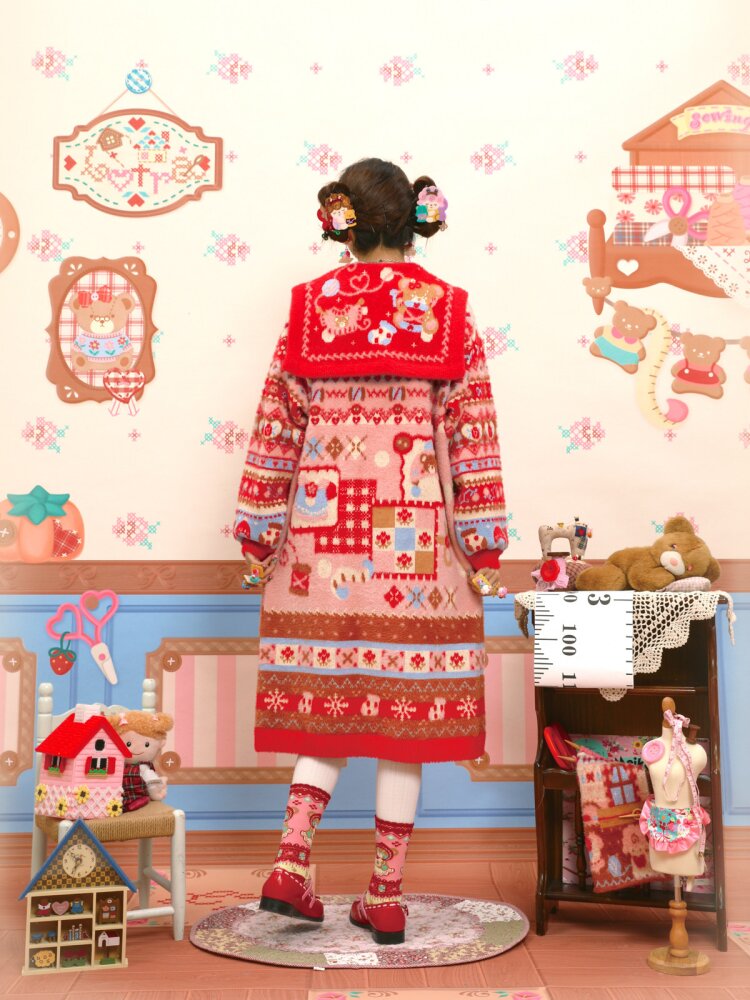 Red Sewing Bear Mink Fleece Sweater【s0000015583】