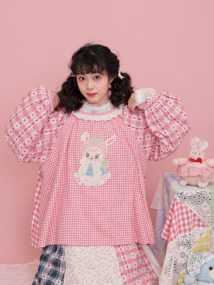 Strawberry Bunny Balloon Sleeve Shirt【s0000012017】