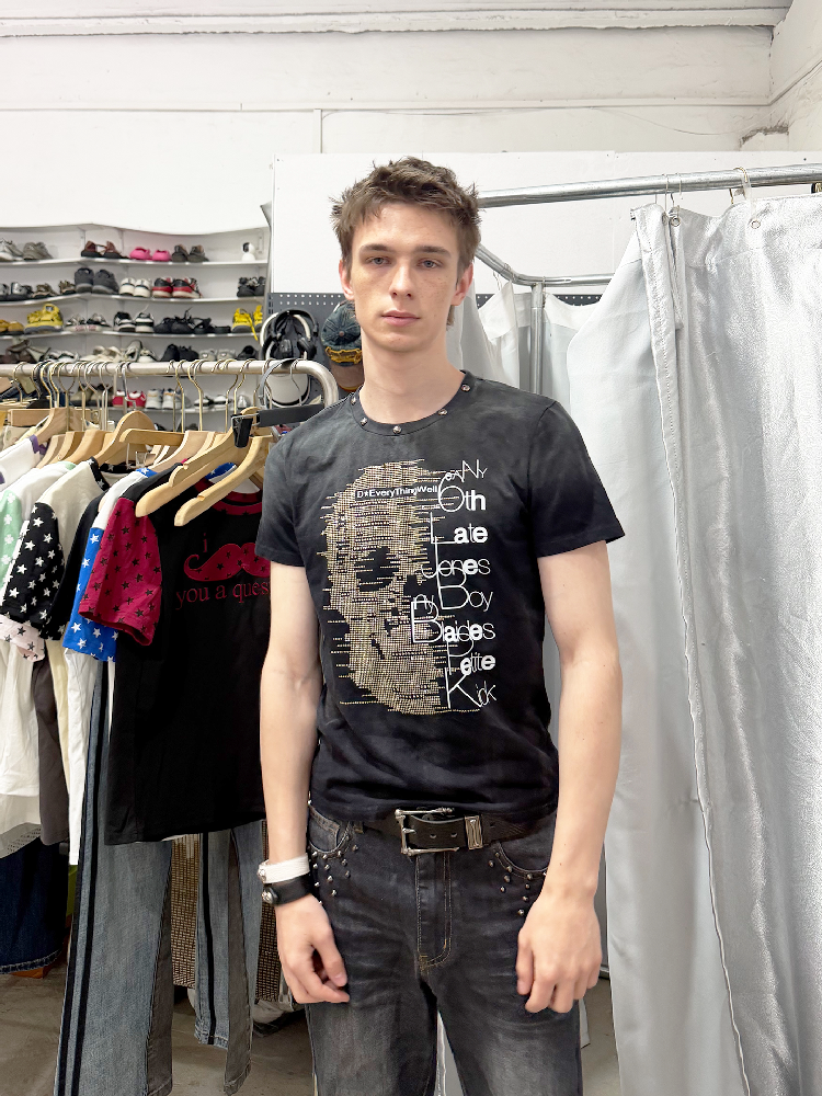 Washed Heavy-Duty Rhinestone T-Shirt【s0000018280】