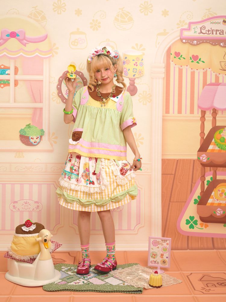 Asymmetric Neck Cute Doll Shirt【s0000013349】