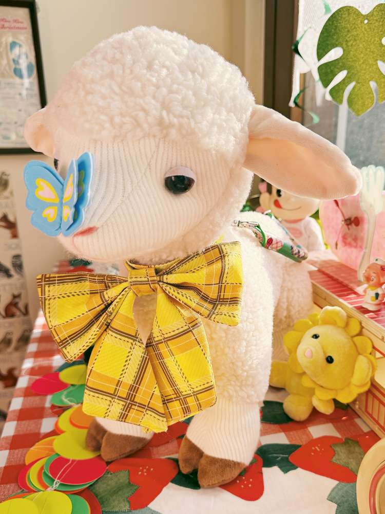 White Lamb Shape Handheld Crossbody Bag【s0000014507】