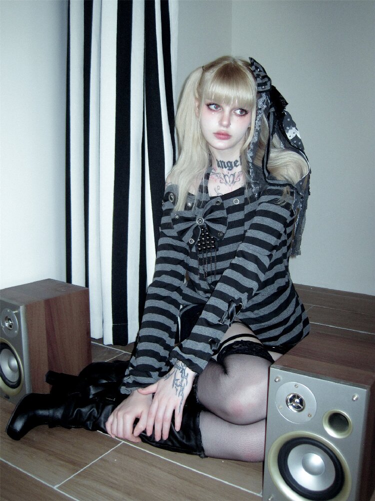 Rivet Eyelet Striped T Shirt【s0000016390】