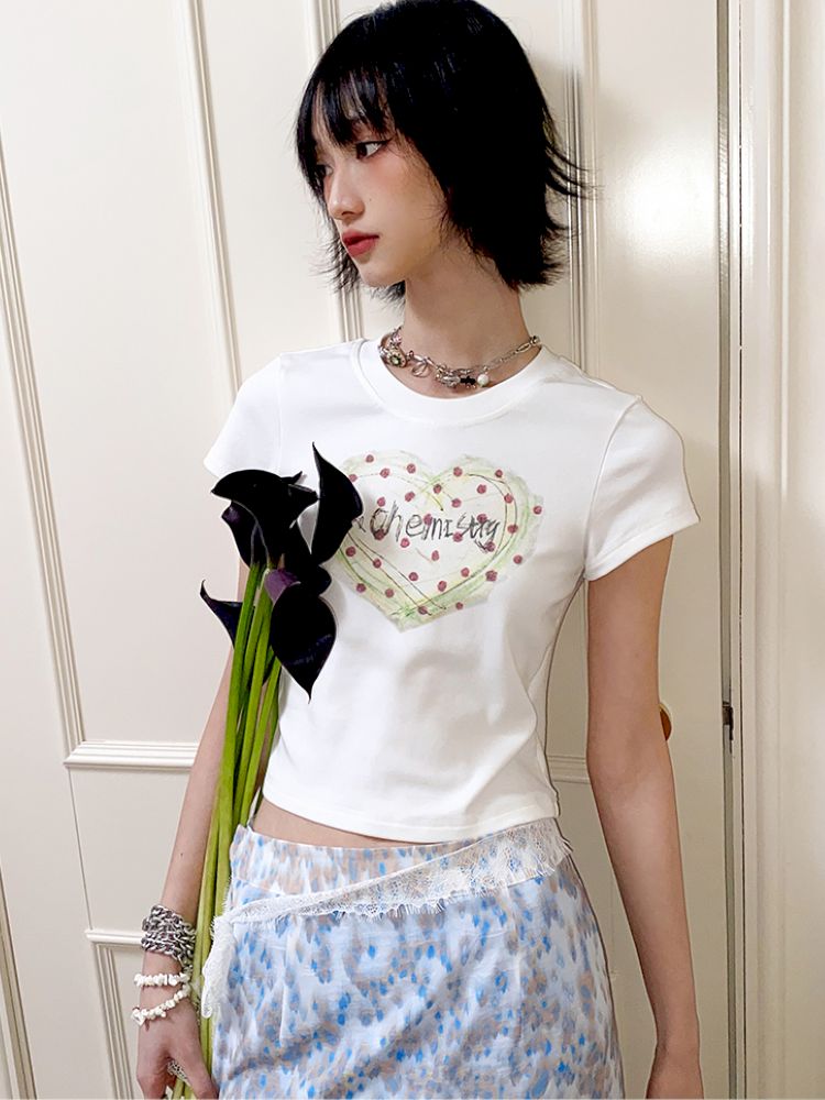 Paper Tape Heart Short-Sleeve T-Shirt【s0000012960】