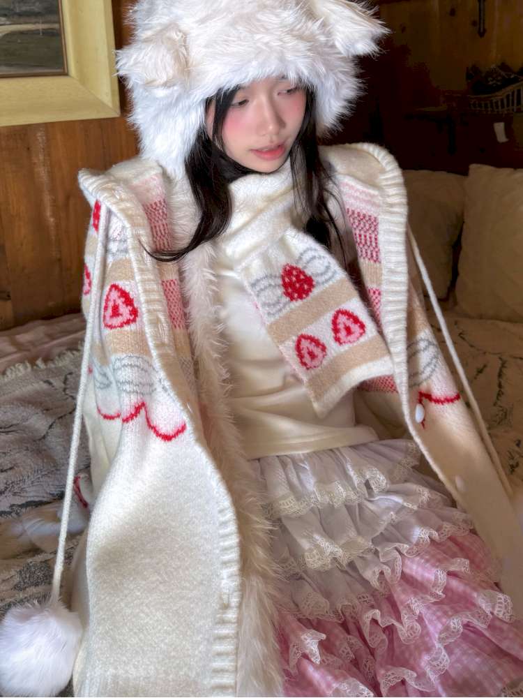 Strawberry Cake Jacquard Knit Scarf【s0000014943】