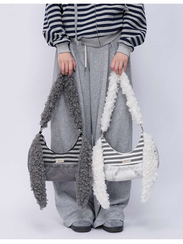 Rabbit Plush Versatile Commuter Crossbody Bag【s0000014618】