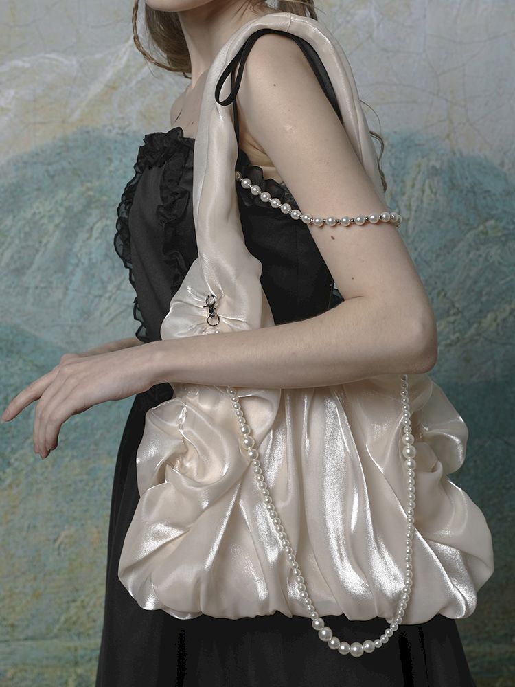 Shiny silk satin fairy cloud bag【s0000013591】