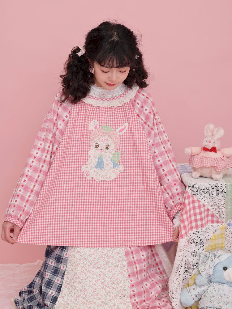 Strawberry Bunny Balloon Sleeve Shirt【s0000012017】