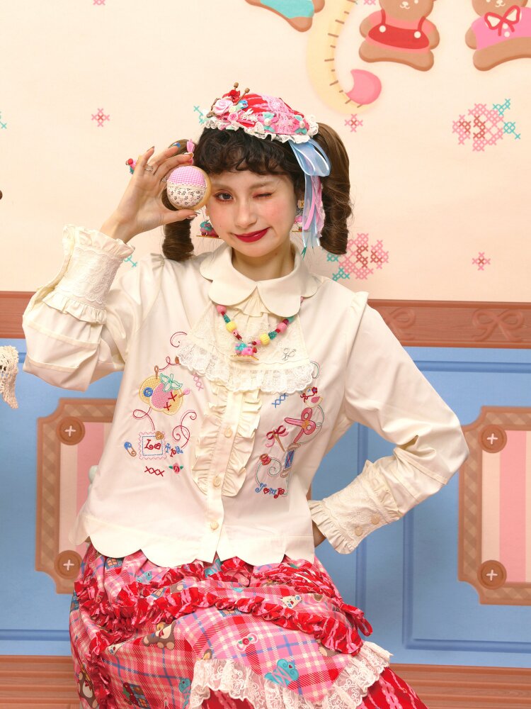 Petal Collar Embroidery Shirt In【s0000015573】