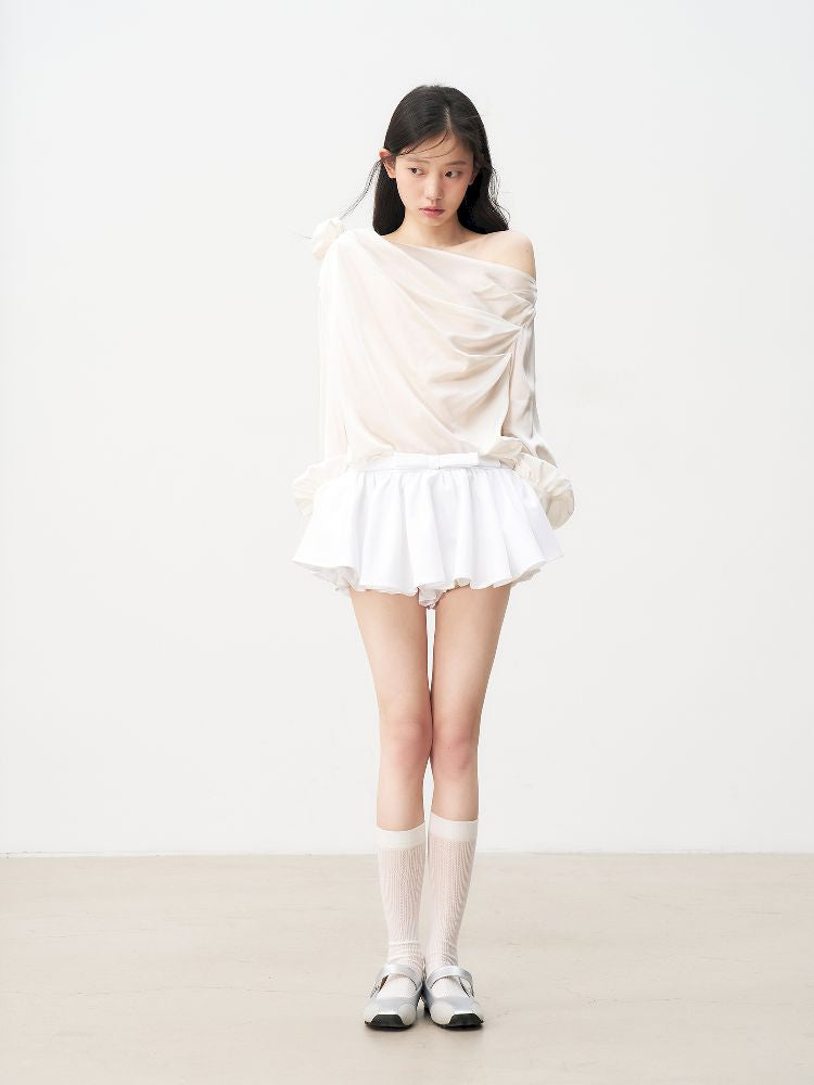 White Glossy Satin Short Skirt Pants【s0000011960】