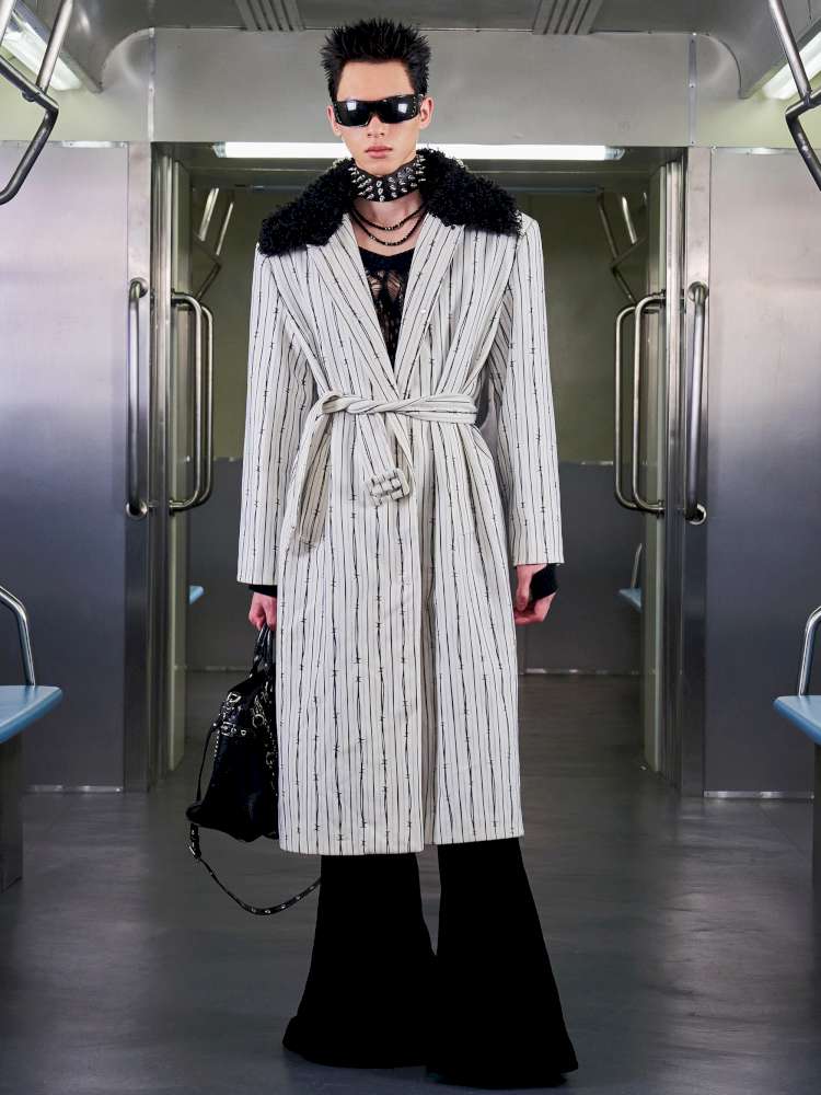 Thorn Stripe Panel Fur Collar Coat【s0000014642】