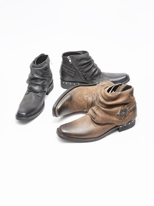 Waxed Leather Riveted Square Toe Boots【s0000019125】