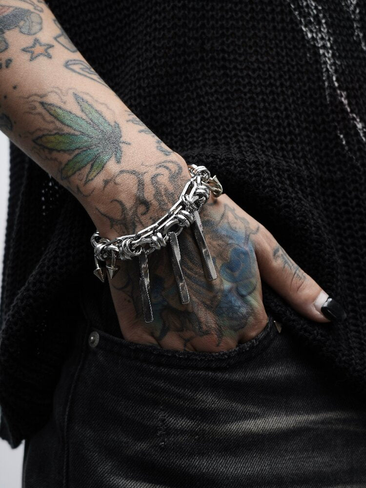 Cracked Pillar Spiked Rivet Bracelet【s0000018998】