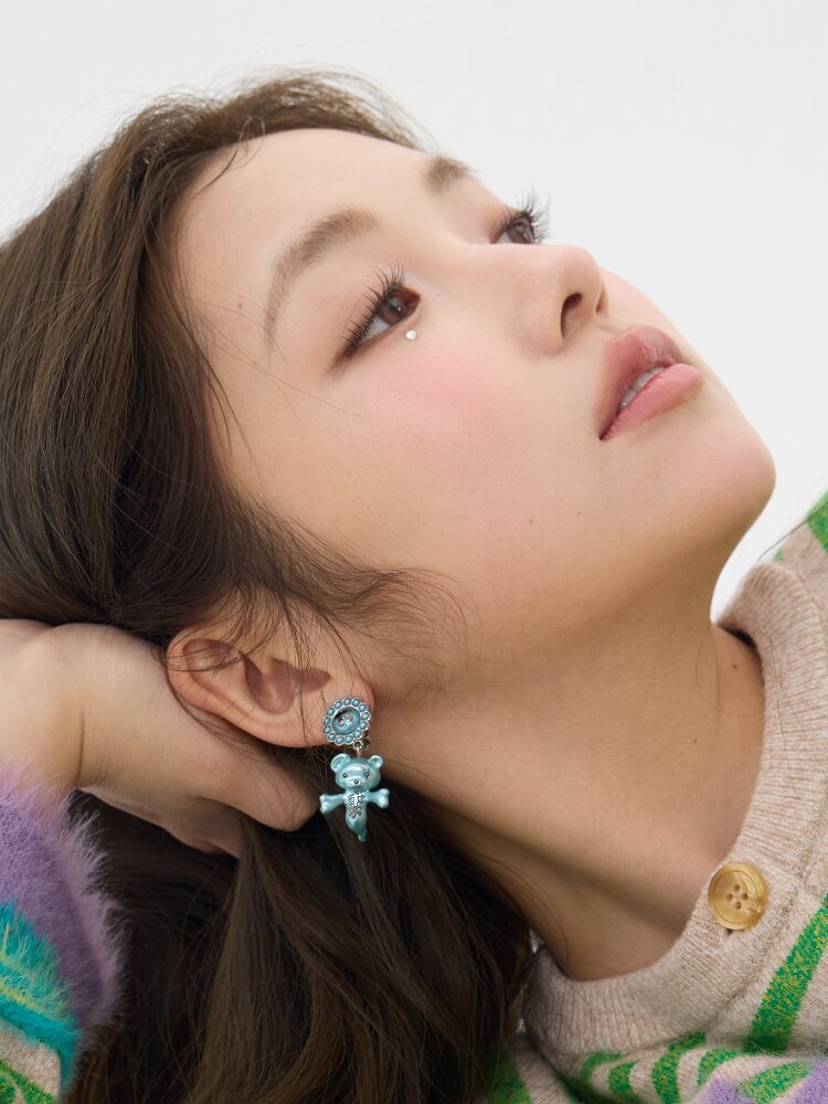 Two Color Resin Bear Ghost Earrings【s0000016190】