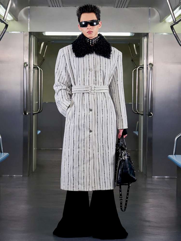 Thorn Stripe Panel Fur Collar Coat【s0000014642】