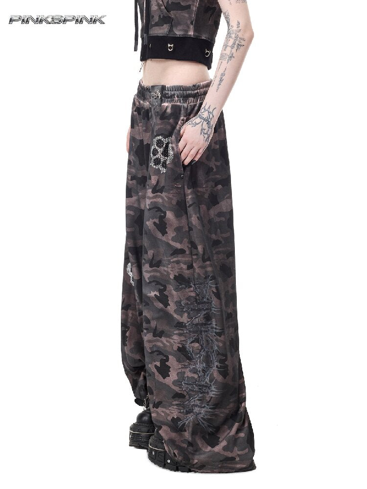 Rhinestone Camo Riveted Sweatpants【s0000017727】