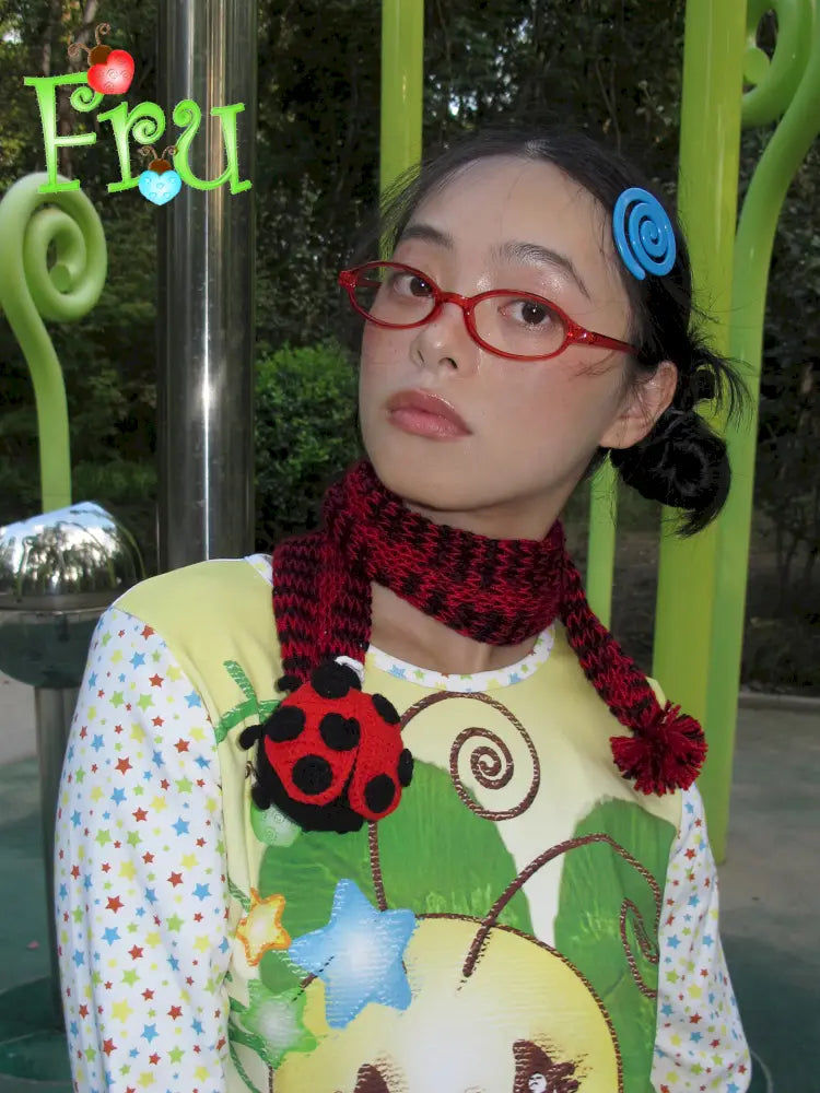 Hand-Knitted Beetle-Patterned Scarf【s0000014190】