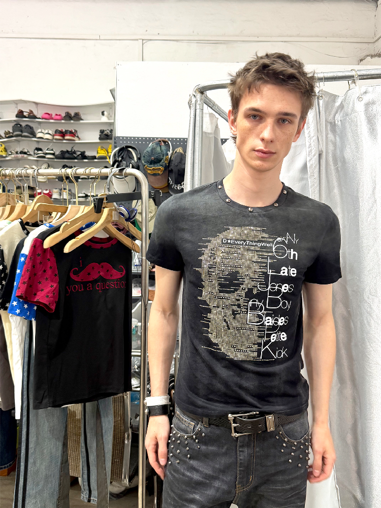 Washed Heavy-Duty Rhinestone T-Shirt【s0000018280】