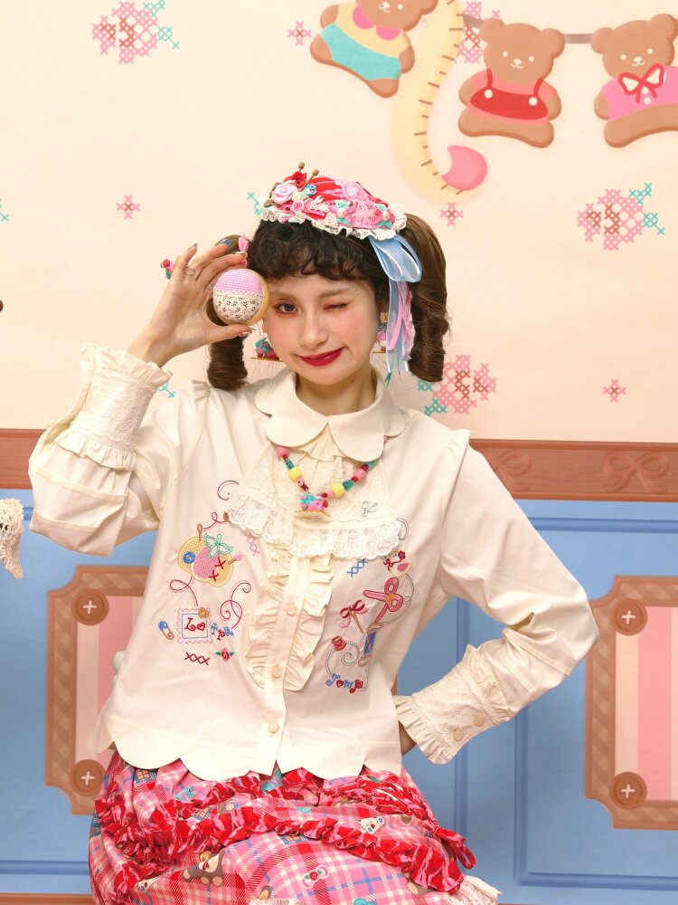 Petal Collar Embroidery Shirt In【s0000015573】