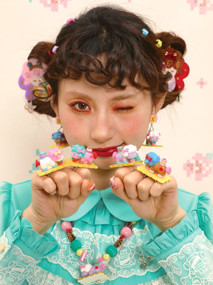 Vintage Lamb Resin Color Earrings【s0000015581】