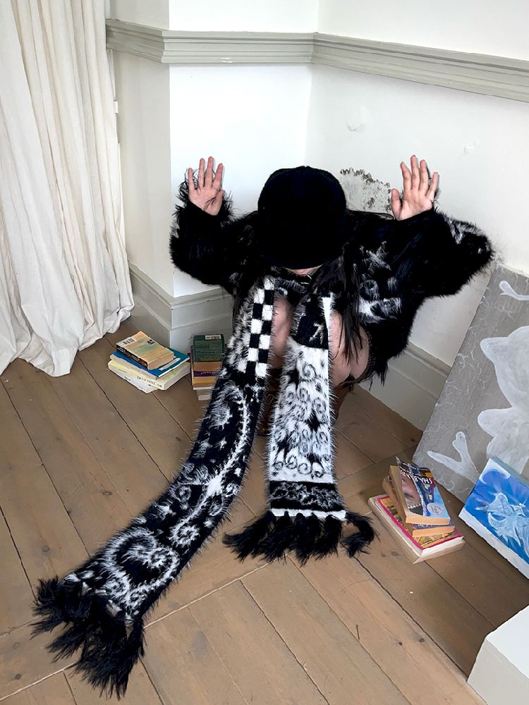 LONG FAUX MINK SCARF [S0000011196]