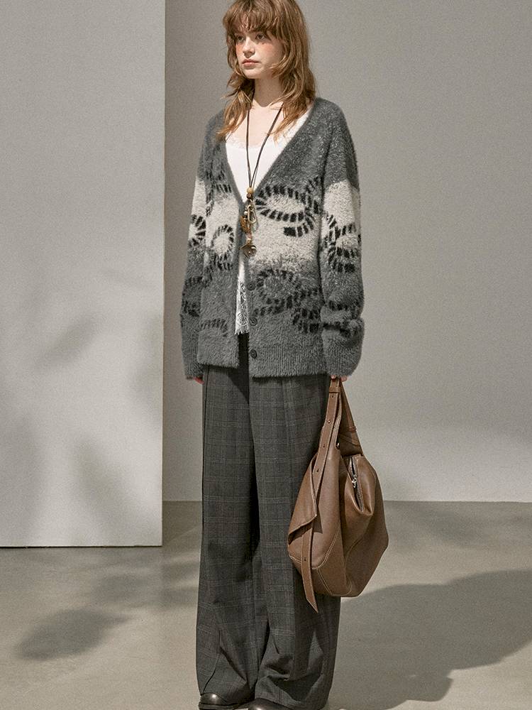 Oversized V-Neck Knit Cardigan【s0000014404】